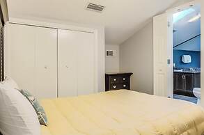 Seacove 7E 2 Bedroom Condo