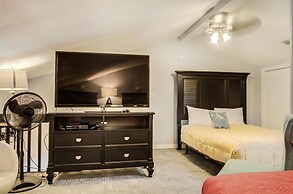 Seacove 7E 2 Bedroom Condo