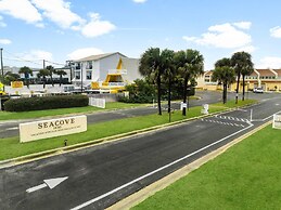 Seacove 7E 2 Bedroom Condo