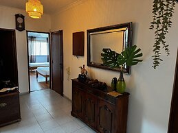 Torre Suit Property