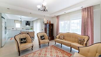 Huge Triplex Villa w Pool and Garden in Fethiye