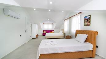 Huge Triplex Villa w Pool and Garden in Fethiye