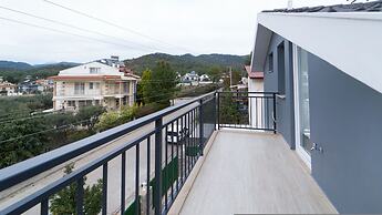 Huge Triplex Villa w Pool and Garden in Fethiye