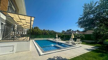 Huge Triplex Villa w Pool and Garden in Fethiye