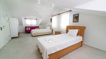 Huge Triplex Villa w Pool and Garden in Fethiye