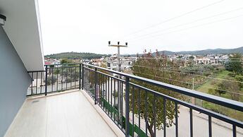 Huge Triplex Villa w Pool and Garden in Fethiye