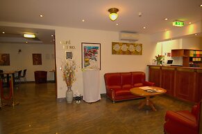 SUITE HOTEL 900m ZUR OPER