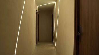 99 Adrianou Luxury Urban Stay