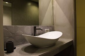 99 Adrianou Luxury Urban Stay