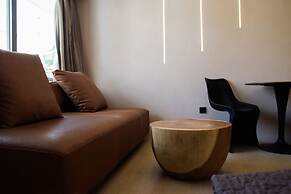 99 Adrianou Luxury Urban Stay