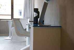 99 Adrianou Luxury Urban Stay