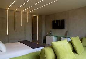 99 Adrianou Luxury Urban Stay