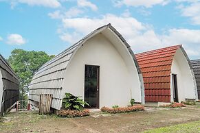 Collection O 93732 Villa Opung