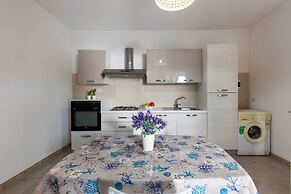 3725 Villino Marisun by Barbarhouse