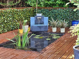 Large 3 bed House With Separately Bookable Studio