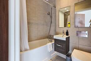 The Harlesden Place - Modern 3bdr Flat With Balcony