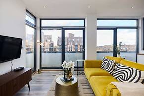 The Harlesden Classic - Lovely 2BDR Flat with Balcony