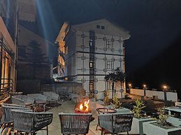 Mount Bayul Shangri-La Resort