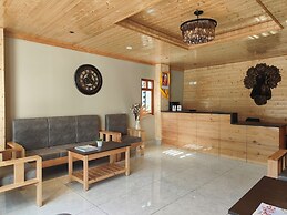 Mount Bayul Shangri-La Resort