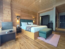 Mount Bayul Shangri-La Resort