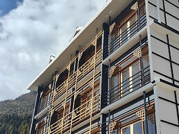 Mount Bayul Shangri-La Resort