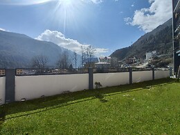 Mount Bayul Shangri-La Resort