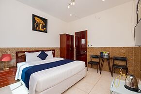 Joi Hospitality - Front Beach