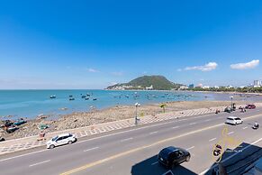 Joi Hospitality - Front Beach