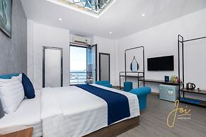 Joi Hospitality - Front Beach