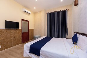 Joi Hospitality - Front Beach