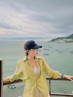 Joi Hospitality - Front Beach