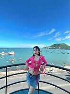 Joi Hospitality - Front Beach