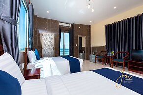 Joi Hospitality - Front Beach