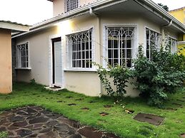 Friendly 4-bed House in Managua