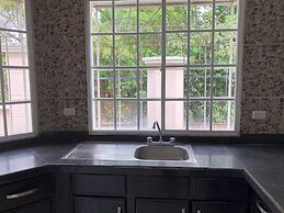 Friendly 4-bed House in Managua