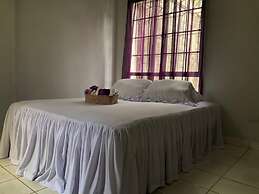 Friendly 4-bed House in Managua