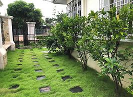 4 Bed House-sleeps 8-pet Friendly-private Garden