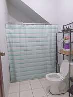 Friendly 4-bed House in Managua