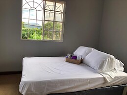 Friendly 4-bed House in Managua