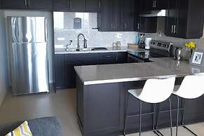 Seaview Paradise Sleeps 3 With Pool