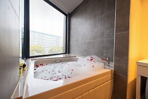 Granada Luxury Red Adult Only