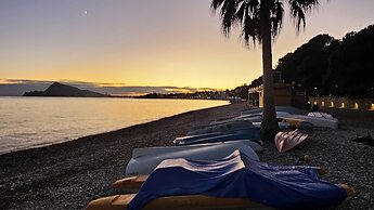 HOSTAL LUXURY NIT I DIA