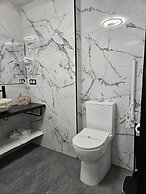 HOSTAL LUXURY NIT I DIA