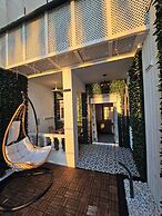 HOSTAL LUXURY NIT I DIA