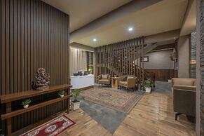 Hotel Wood Winds - A Best Valley View Hotel