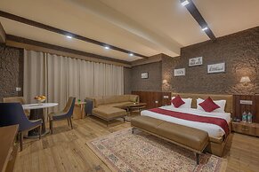 Hotel Wood Winds - A Best Valley View Hotel