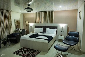 Dfranklin Apartment and Event Centre