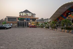 Dfranklin Apartment and Event Centre