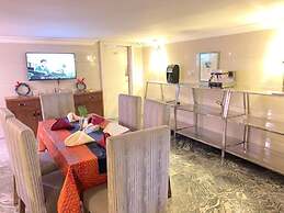 Dfranklin Apartment and Event Centre