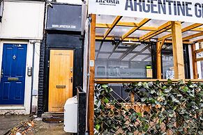 Luxury Studio Flat in London